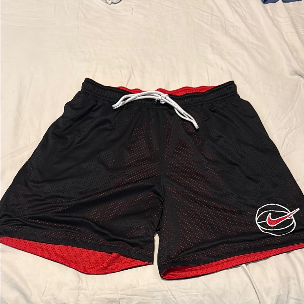 Nike Basketball Men’s Mesh Shorts Reversible XL Black Red Standard Issue